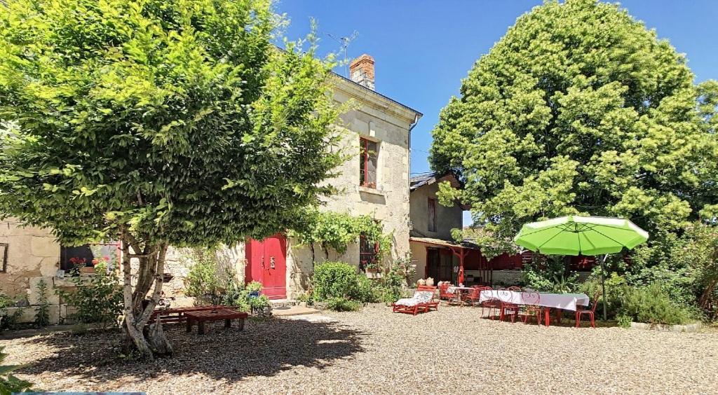 Aux Caprices Des Dieux Marnes Exterior photo